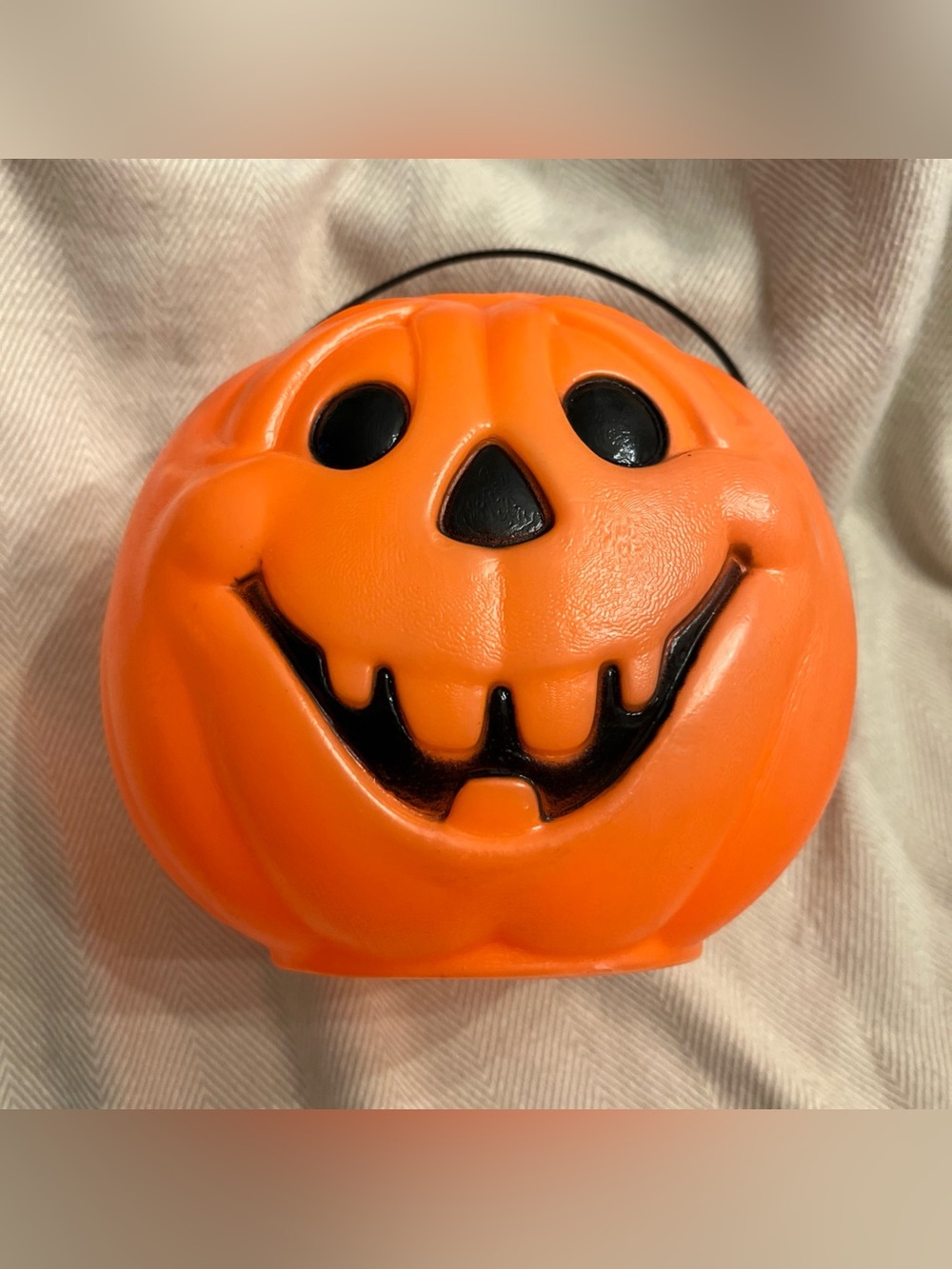 Vtg HALLOWEEN PUMPKIN Candy Pail Bucket General Foam Plastic blow mold